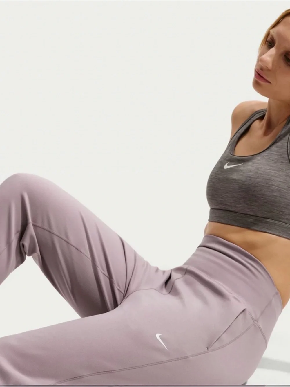 Nike Womens HR Lavender Jogger Sweatpants size medium NWT